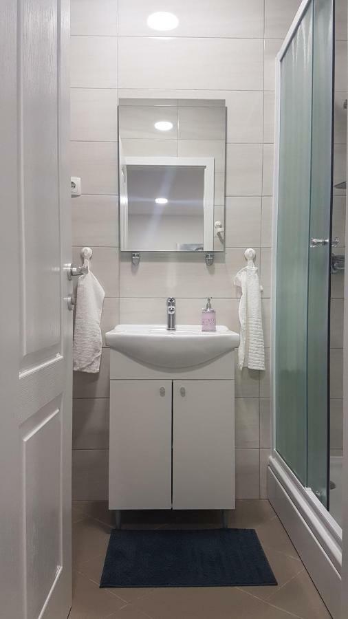 Marko Airport Rooms Велика-Горица Экстерьер фото